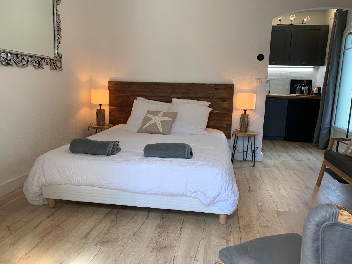 Les Chambres De L'Arestel Eksteriør billede