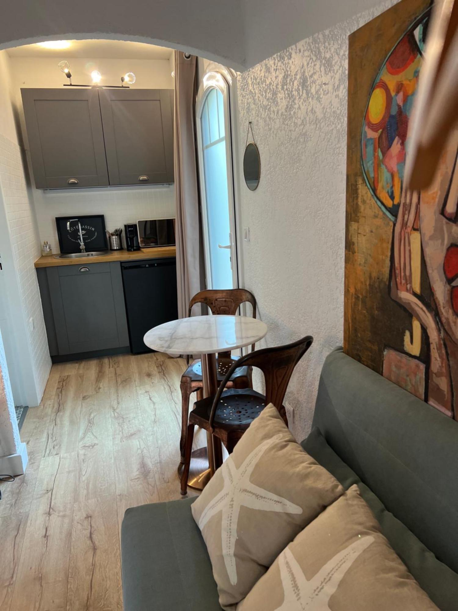 Les Chambres De L'Arestel Eksteriør billede